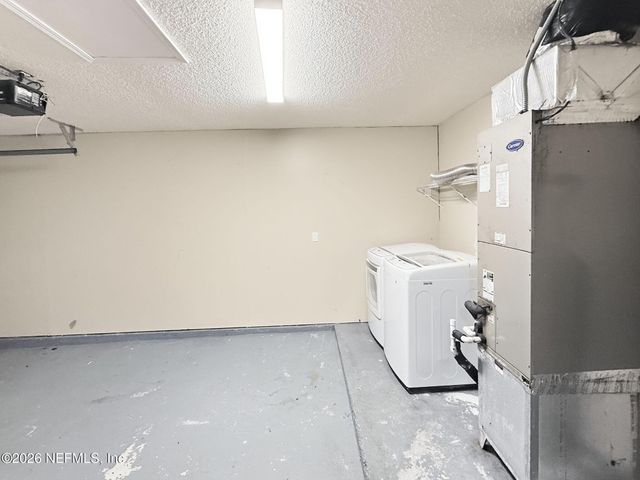 10725 MEADOWLEA Drive, Jacksonville, FL 32218