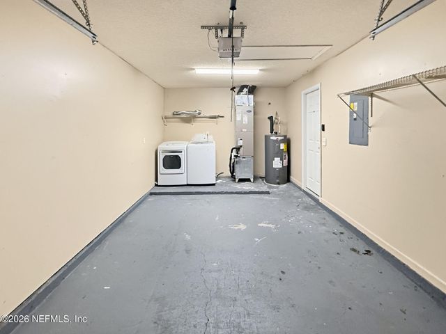 10725 MEADOWLEA Drive, Jacksonville, FL 32218