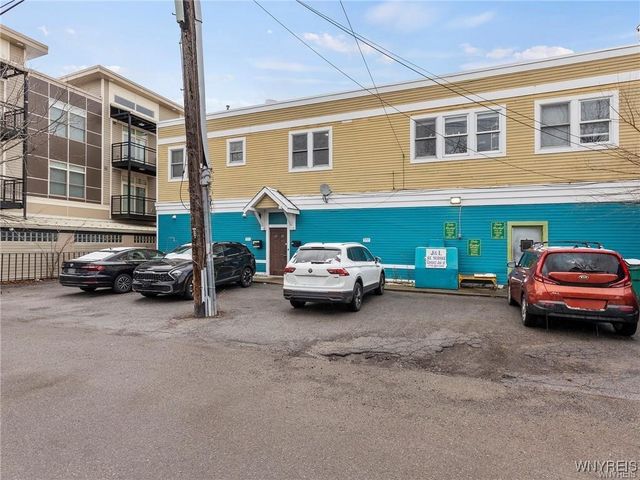 762 Elmwood, Apt. 1 Avenue, Buffalo, NY 14222