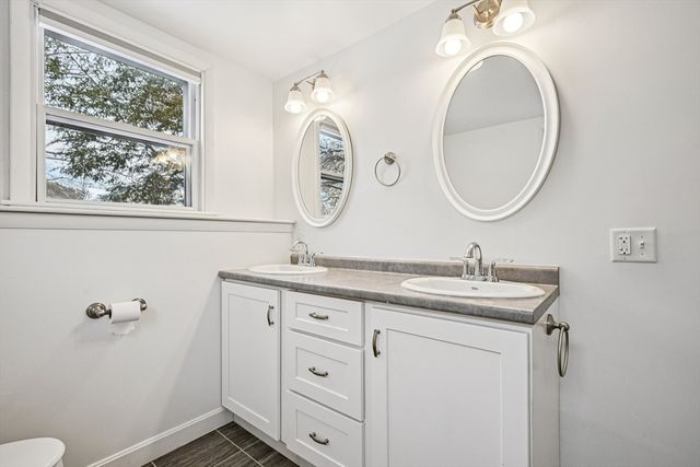 247 W Acton Rd, Stow, MA 01775