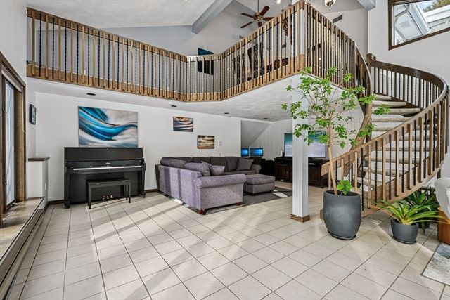 247 W Acton Rd, Stow, MA 01775