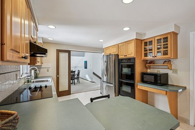 247 W Acton Rd, Stow, MA 01775