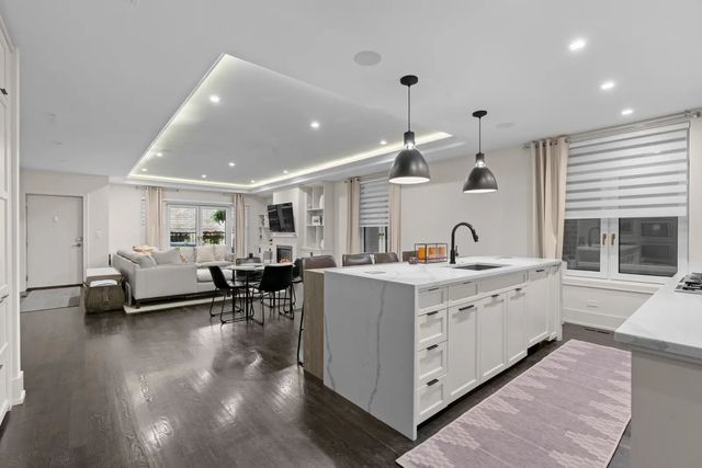 1370 W WALTON Street 1E, Chicago, IL 60642