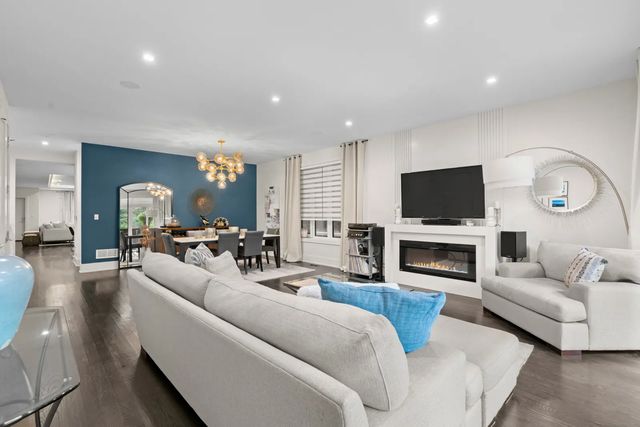 1370 W WALTON Street 1E, Chicago, IL 60642