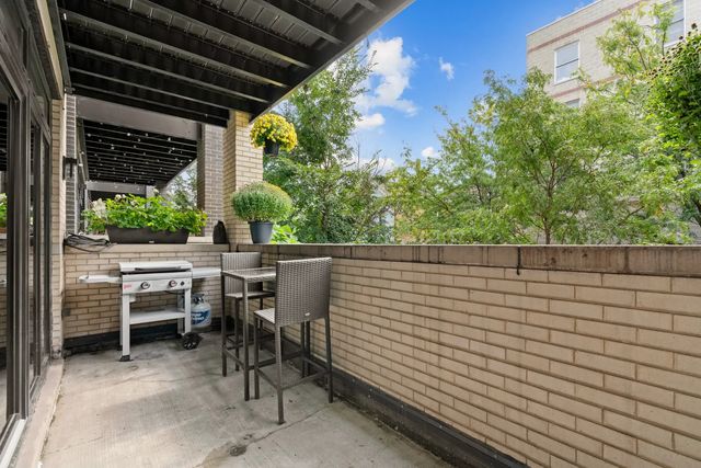 1370 W WALTON Street 1E, Chicago, IL 60642