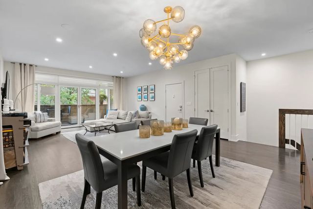 1370 W WALTON Street 1E, Chicago, IL 60642