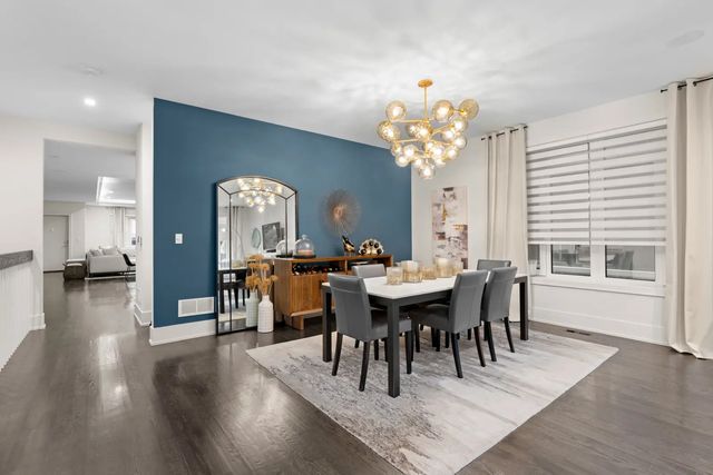 1370 W WALTON Street 1E, Chicago, IL 60642