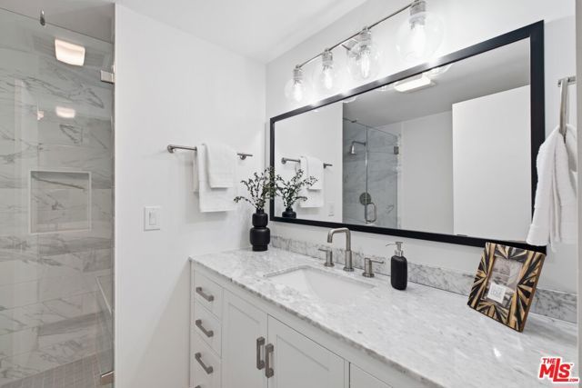 2920 11th Street 6, Santa Monica, CA 90405