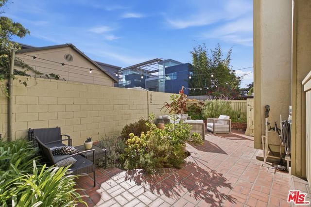 2920 11th Street 6, Santa Monica, CA 90405