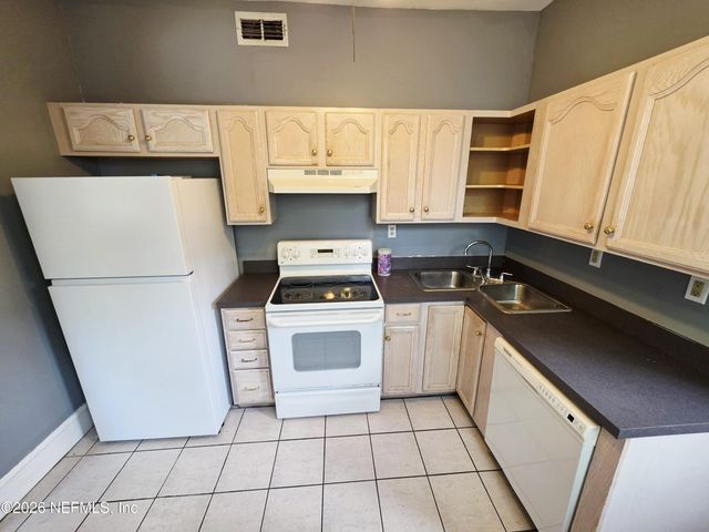 146 6TH Street, Jacksonville, FL 32206