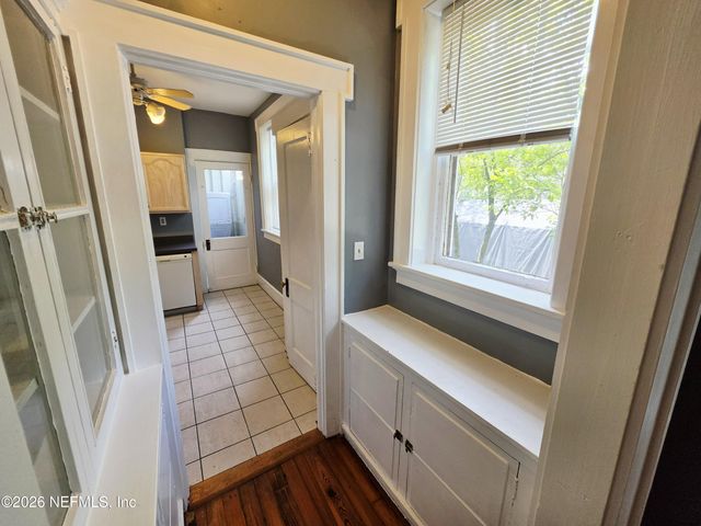 146 6TH Street, Jacksonville, FL 32206