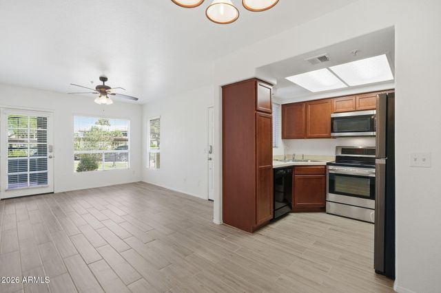 1825 W RAY Road 1083, Chandler, AZ 85224