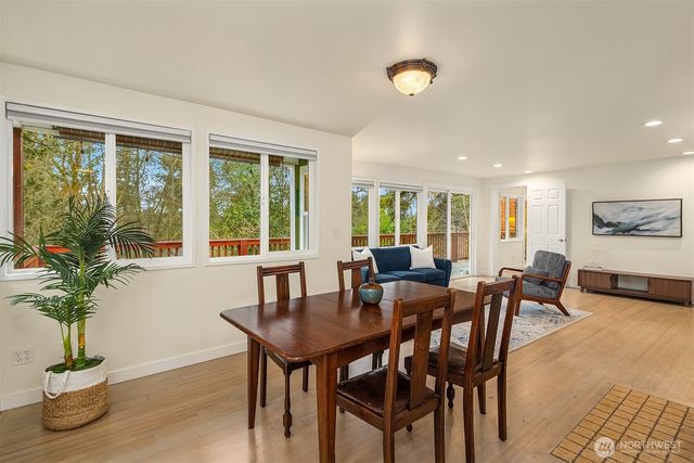 6833 47th Avenue NE, Seattle, WA 98115