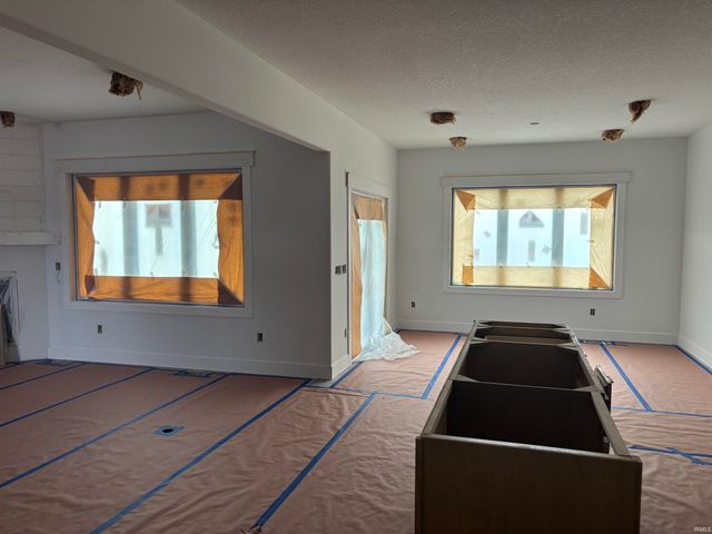 11883 BAIKAL Pass, Fort Wayne, IN 46818