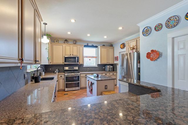 7000 Bending Oak RD, Austin, TX 78749