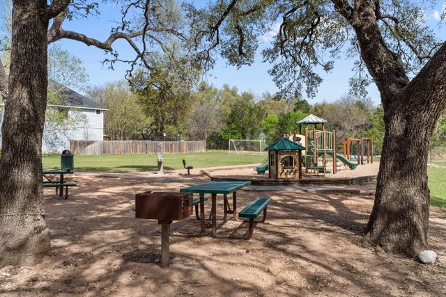 7000 Bending Oak RD, Austin, TX 78749