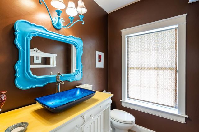 7000 Bending Oak RD, Austin, TX 78749