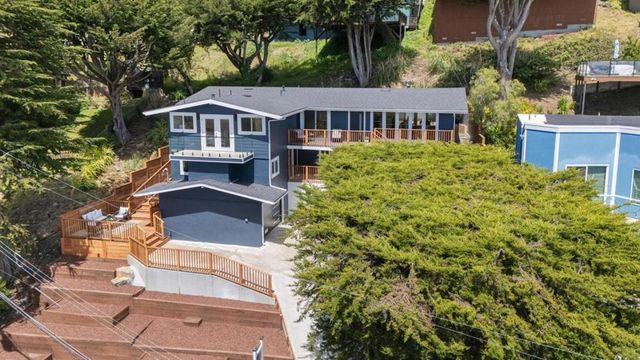 355 Beaumont Boulevard, Pacifica, CA 94044