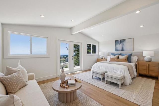 355 Beaumont Boulevard, Pacifica, CA 94044