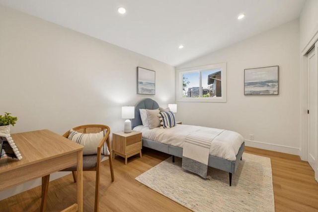 355 Beaumont Boulevard, Pacifica, CA 94044