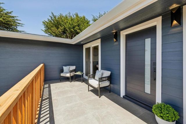 355 Beaumont Boulevard, Pacifica, CA 94044