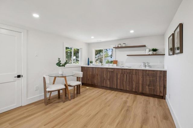 355 Beaumont Boulevard, Pacifica, CA 94044