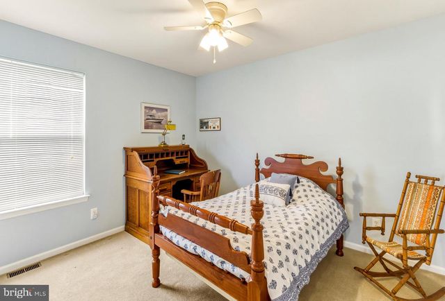 12 EAGLE RIDGE DR, Mantua, NJ 08051