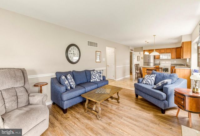 12 EAGLE RIDGE DR, Mantua, NJ 08051