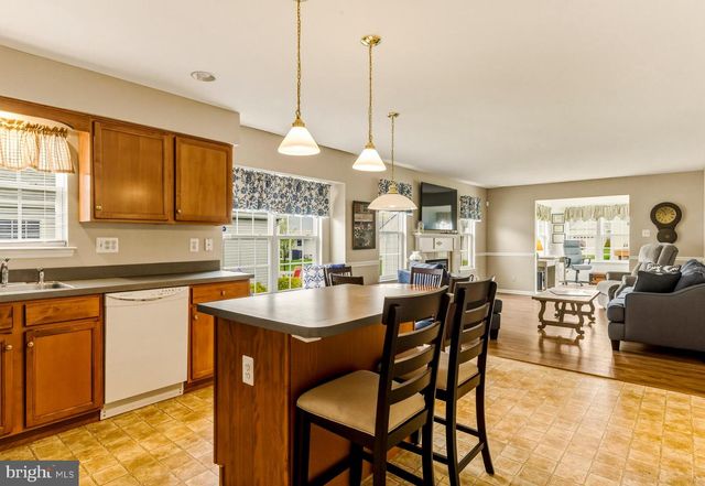 12 EAGLE RIDGE DR, Mantua, NJ 08051