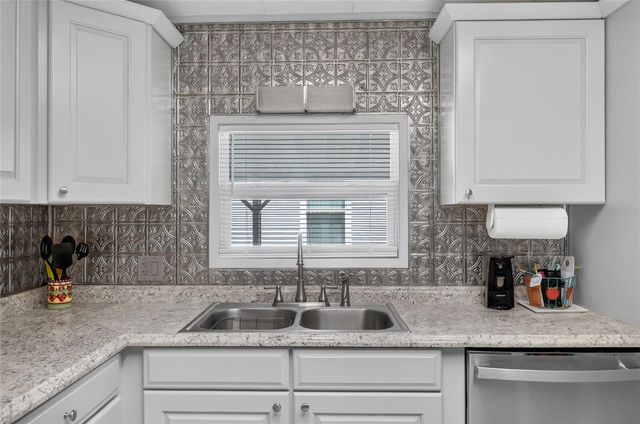 818 FOREST LAKE DRIVE E, Lakeland, FL 33809