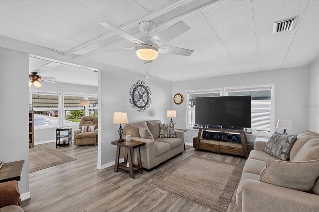 818 FOREST LAKE DRIVE E, Lakeland, FL 33809