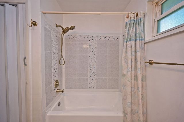 136 Bronwood Street, New Lebanon, OH 45345