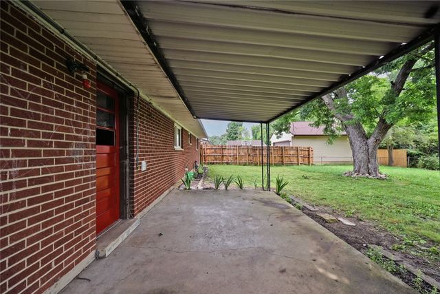 136 Bronwood Street, New Lebanon, OH 45345