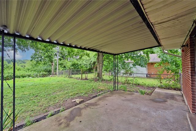 136 Bronwood Street, New Lebanon, OH 45345