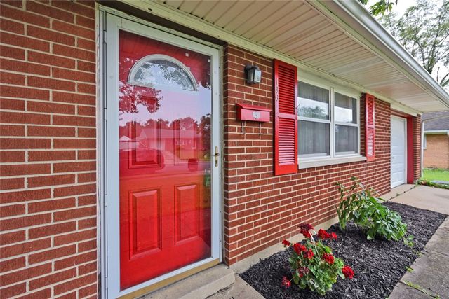 136 Bronwood Street, New Lebanon, OH 45345