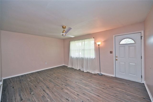 136 Bronwood Street, New Lebanon, OH 45345
