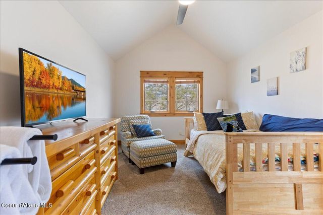 509 Becker Lane, Dover, ID 83825