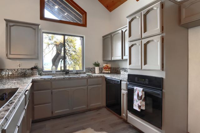 41345 Lilley Mountain Drive, Coarsegold, CA 93614