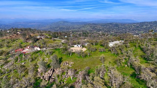 41345 Lilley Mountain Drive, Coarsegold, CA 93614
