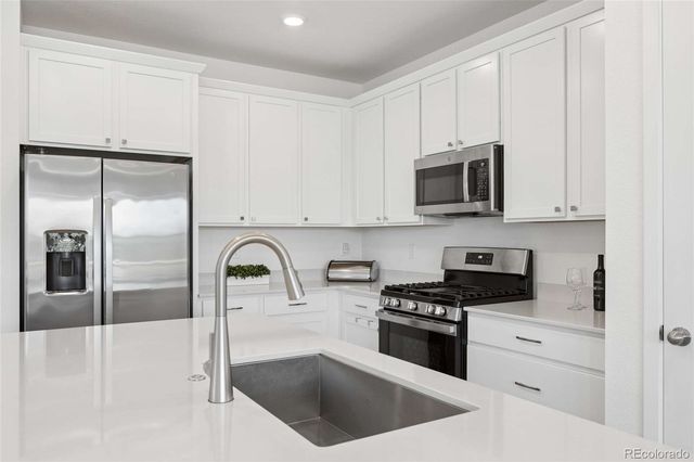 15979 Xanthia Way, Thornton, CO 80602