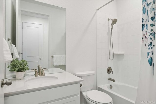 15979 Xanthia Way, Thornton, CO 80602