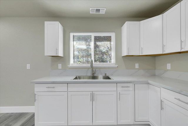 4470 College Way, Olivehurst, CA 95961