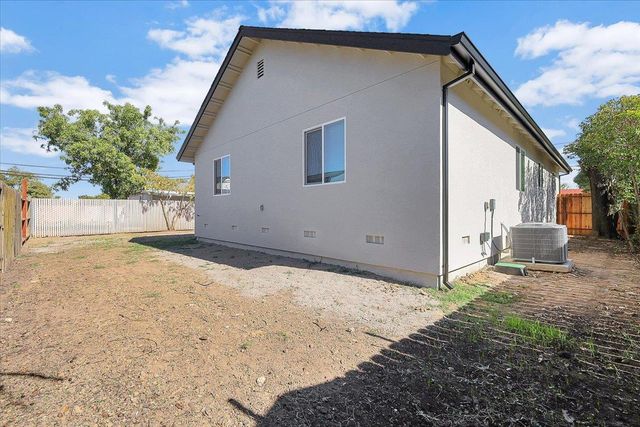 4470 College Way, Olivehurst, CA 95961