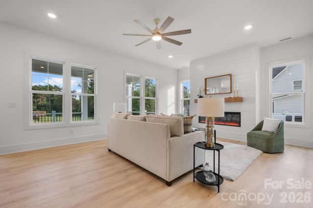 126 Jentri Way 19, Mooresville, NC 28115