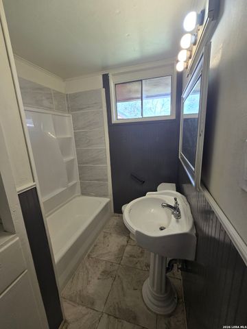 131 Dublin, San Antonio, TX 78223