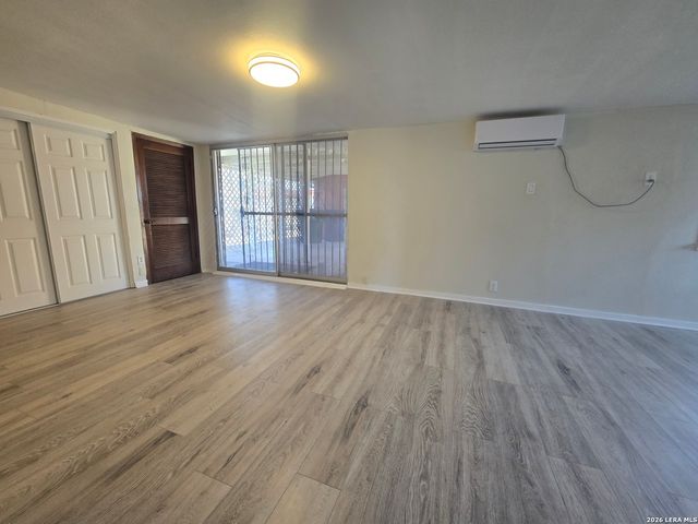 131 Dublin, San Antonio, TX 78223