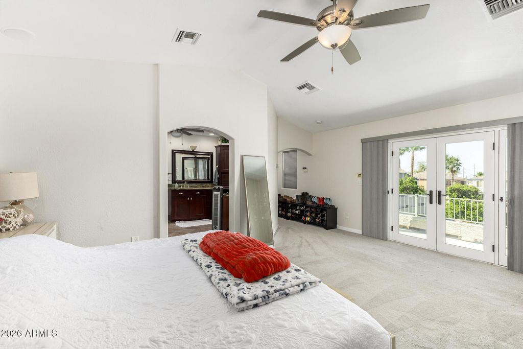 Image 27 of property listing at 2944 S SABRINA Circle, Mesa, AZ 85212