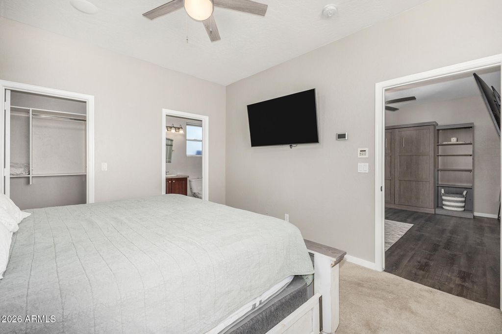 Image 38 of property listing at 2944 S SABRINA Circle, Mesa, AZ 85212