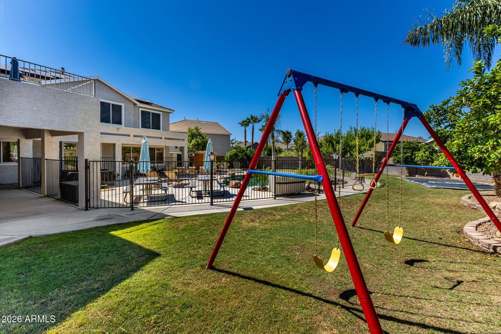 Image 61 of property listing at 2944 S SABRINA Circle, Mesa, AZ 85212