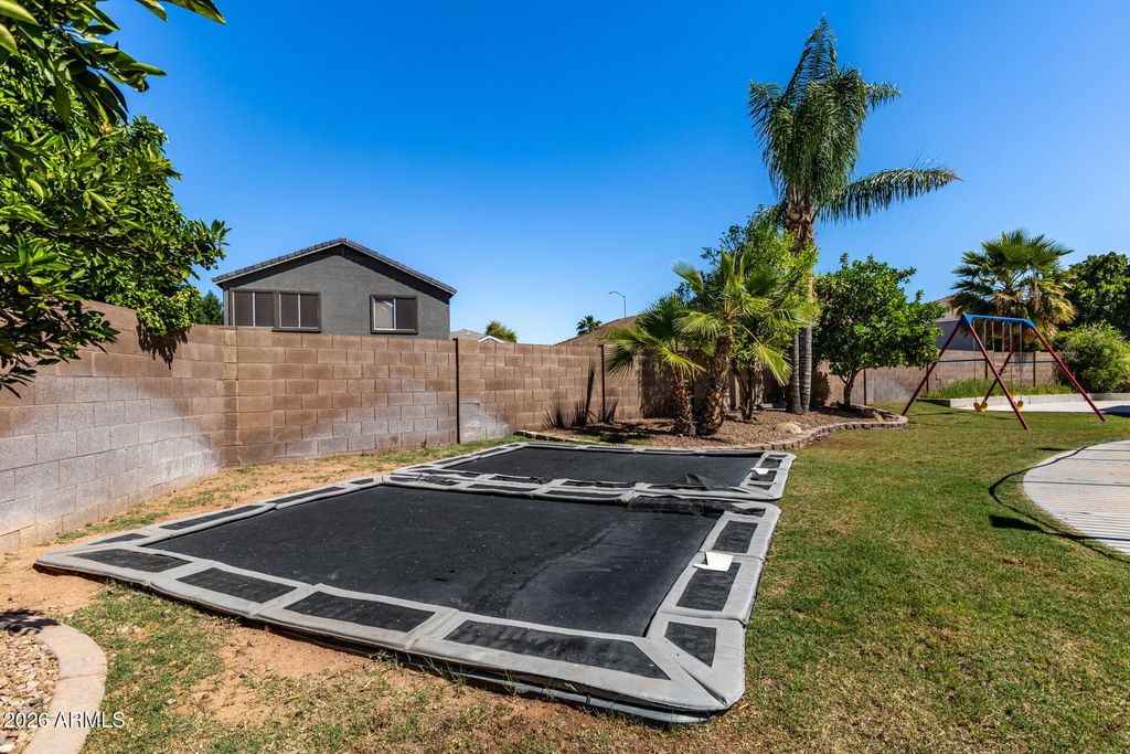 Image 65 of property listing at 2944 S SABRINA Circle, Mesa, AZ 85212